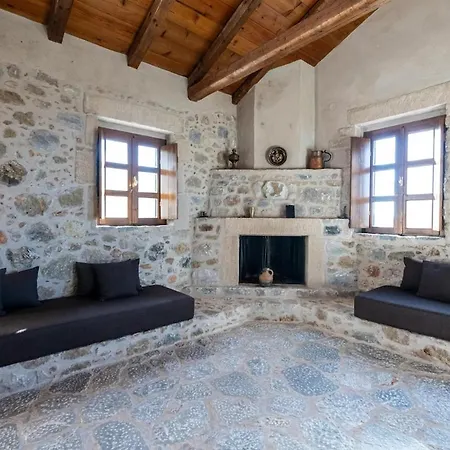 Tzokeika Traditional Settlement Riglia Zimmer foto