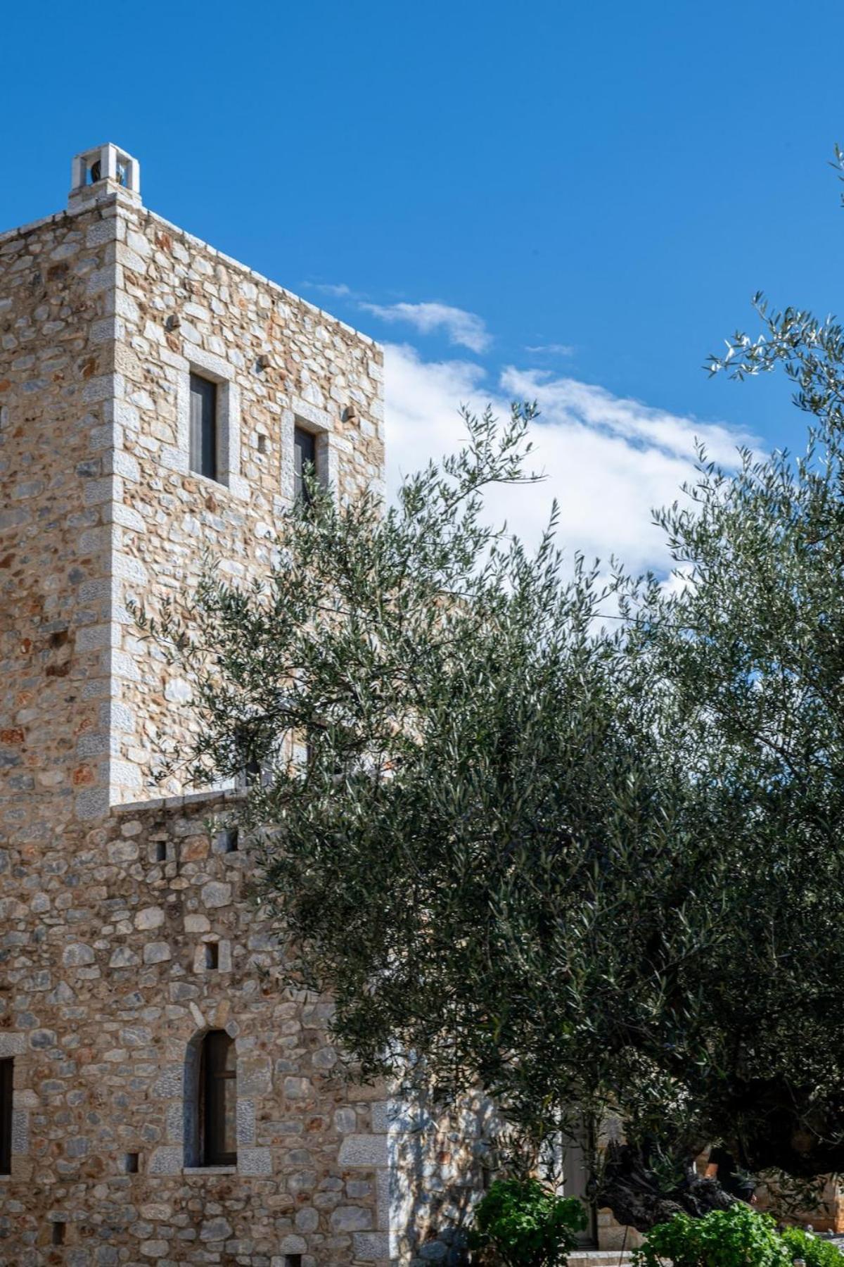 Tzokeika Traditional Settlement Riglia