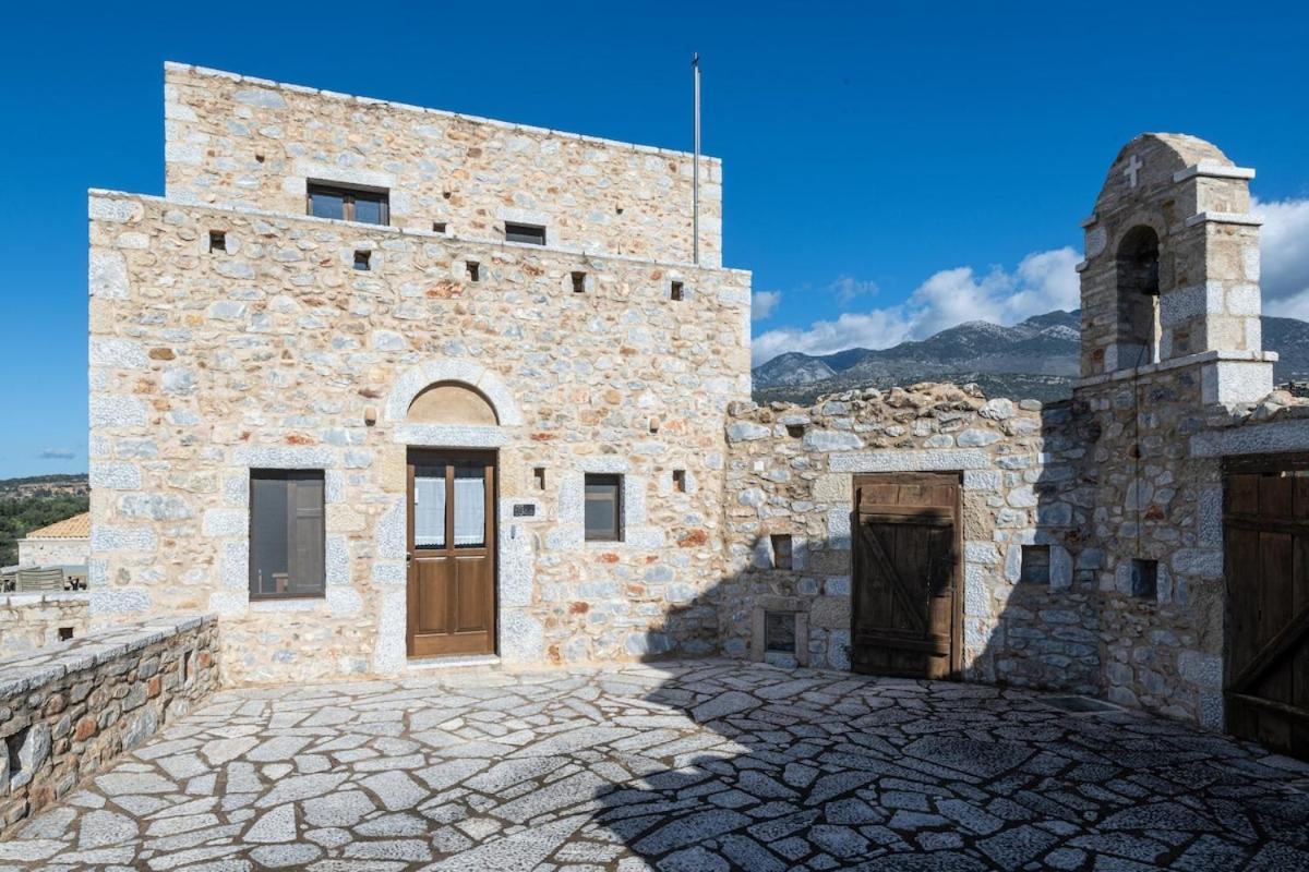 Ferienhaus Tzokeika Traditional Settlement Riglia