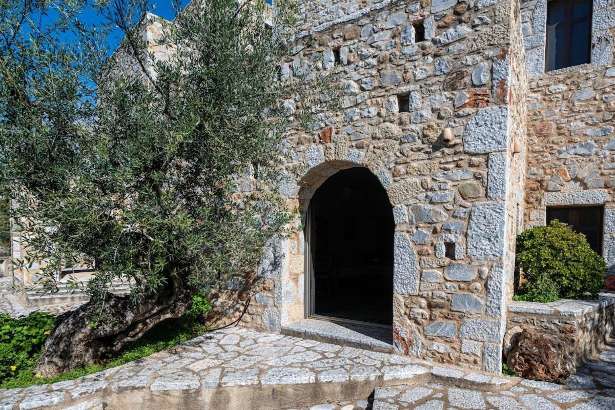 Ferienhaus Tzokeika Traditional Settlement Riglia
