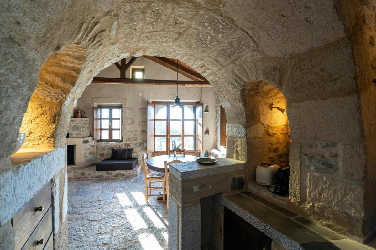 Tzokeika Traditional Settlement * Riglia